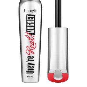 Benefit They’re Real! Magnet Extreme Mascara NIB